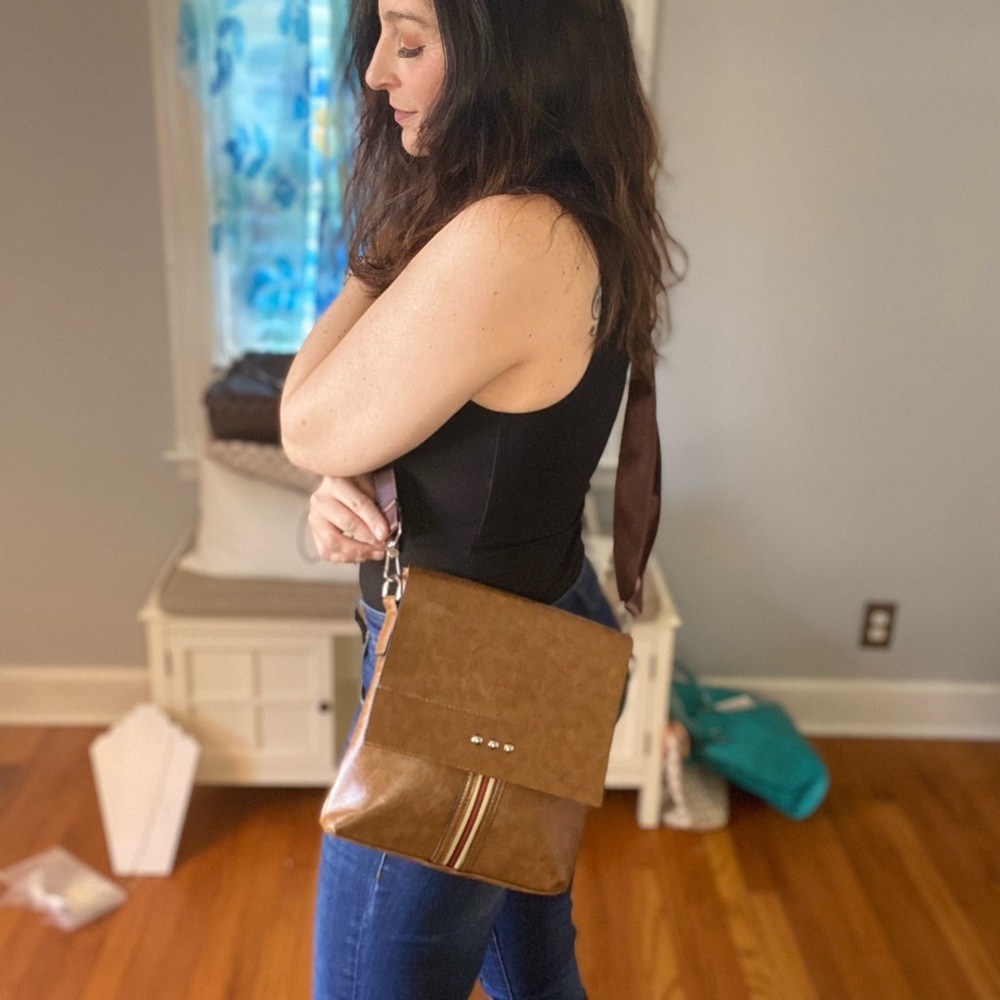 Leather crossbody bag
